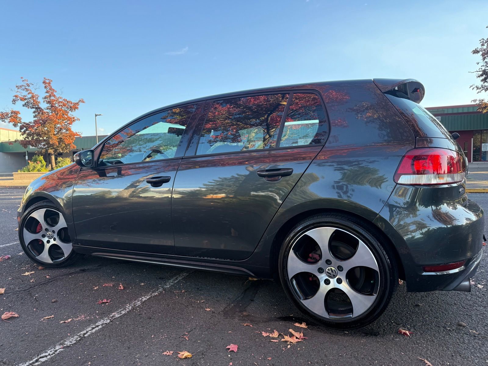 Used 2013 Volkswagen GTI 4-Door FWD image 6