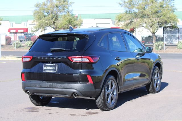 Used 2025 Ford Escape ST-Line Select w/ Tech Pack #2 AWD/4WD image 6