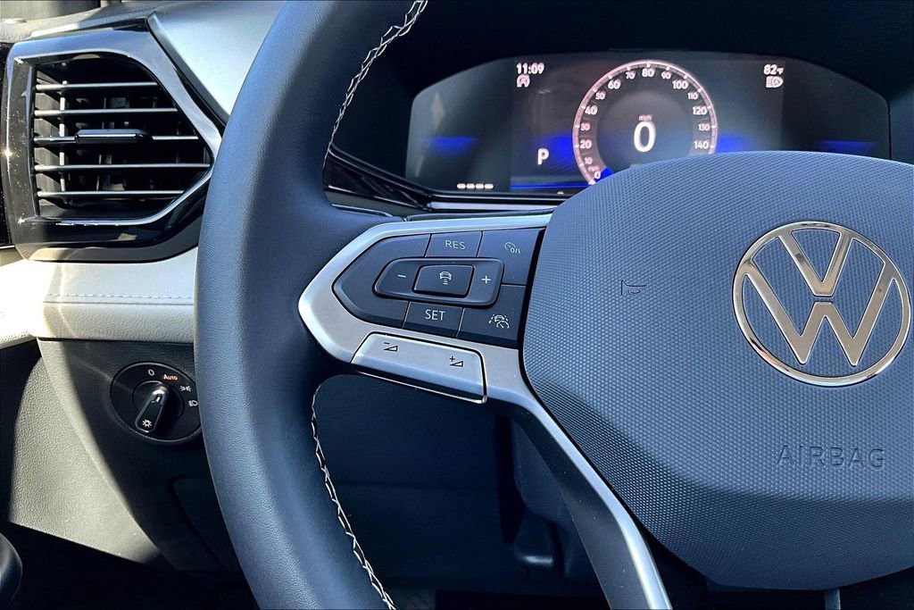 New 2026 Volkswagen Taos S image 8
