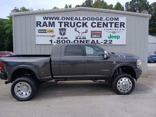 Used 2024 RAM 3500 Limited w/ Safety Group AWD/4WD image 2