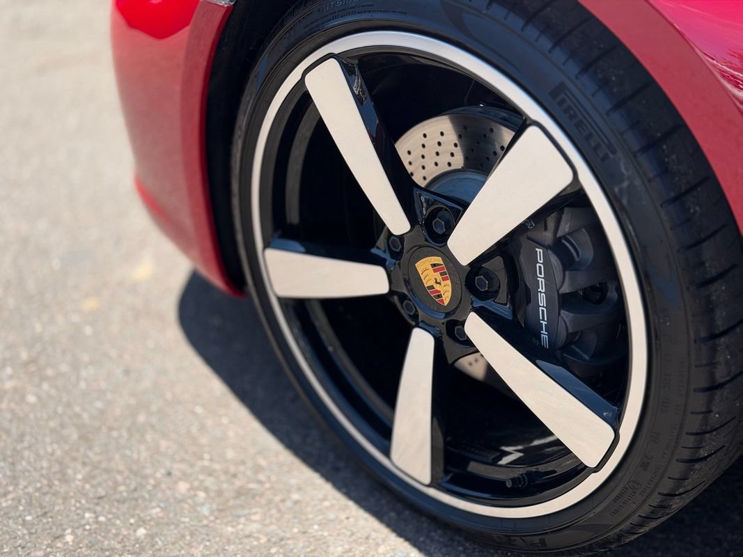 Used 2024 Porsche 911 Carrera RWD image 25