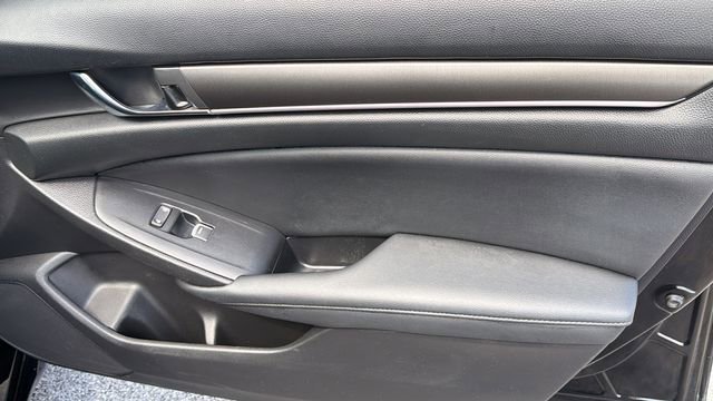 Used 2021 Honda Accord LX image 29