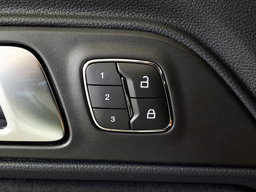 Used 2019 Ford Mustang GT Premium w/ Equipment Group 401A RWD image 20