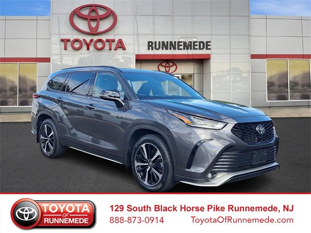 Certified 2022 Toyota Highlander XSE