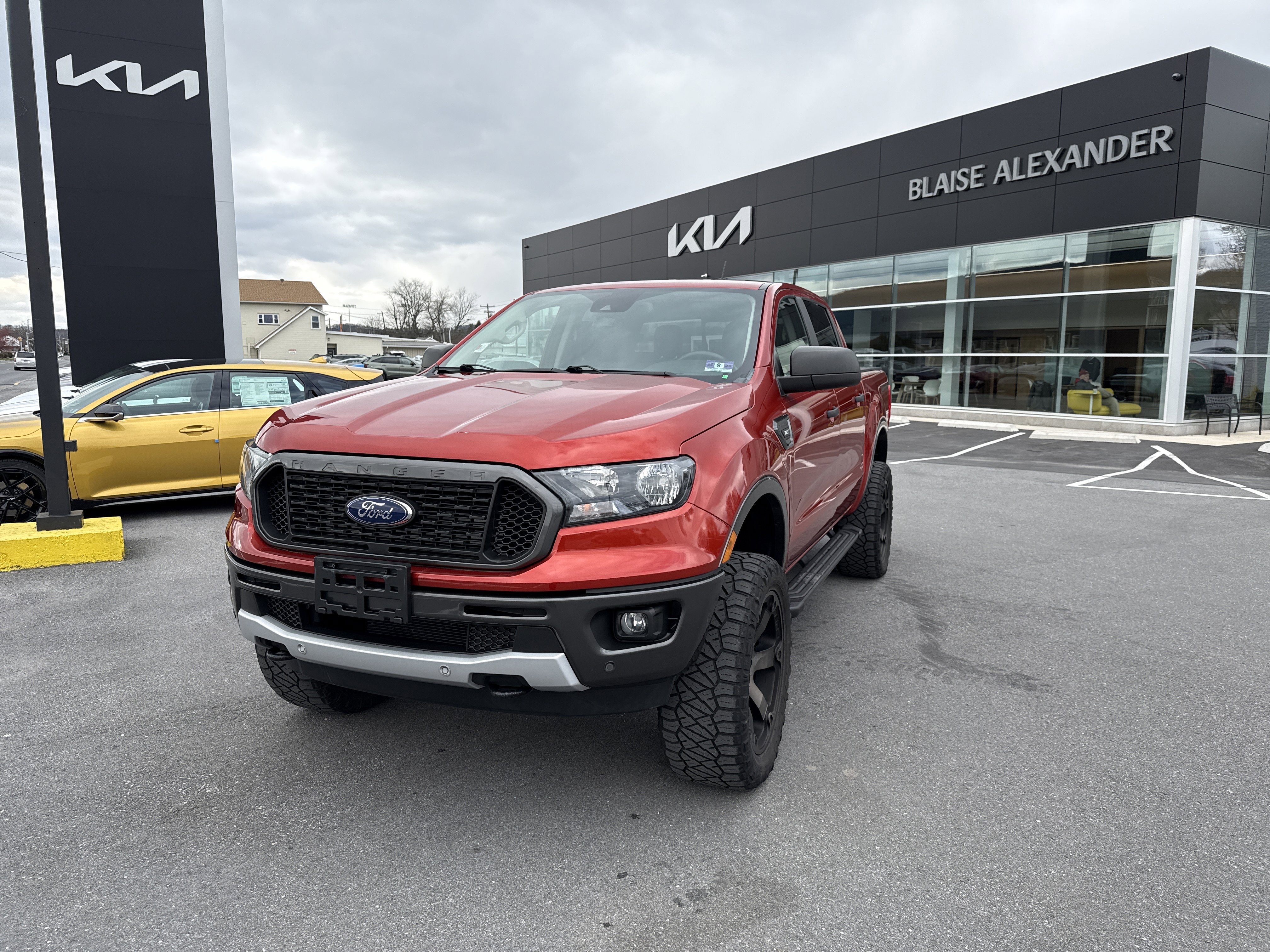 Used 2019 Ford Ranger XLT w/ Equipment Group 302A Luxury AWD/4WD image 8