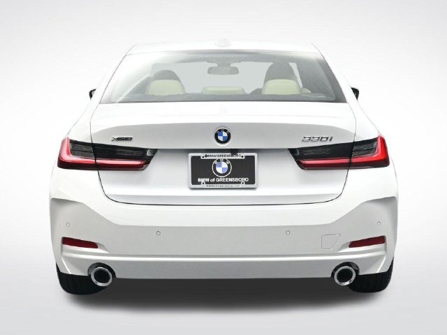 New 2026 BMW 330i xDrive Sedan w/ Premium Package AWD/4WD image 6