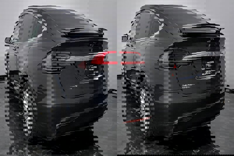 Used 2016 Tesla Model X 75D image 8