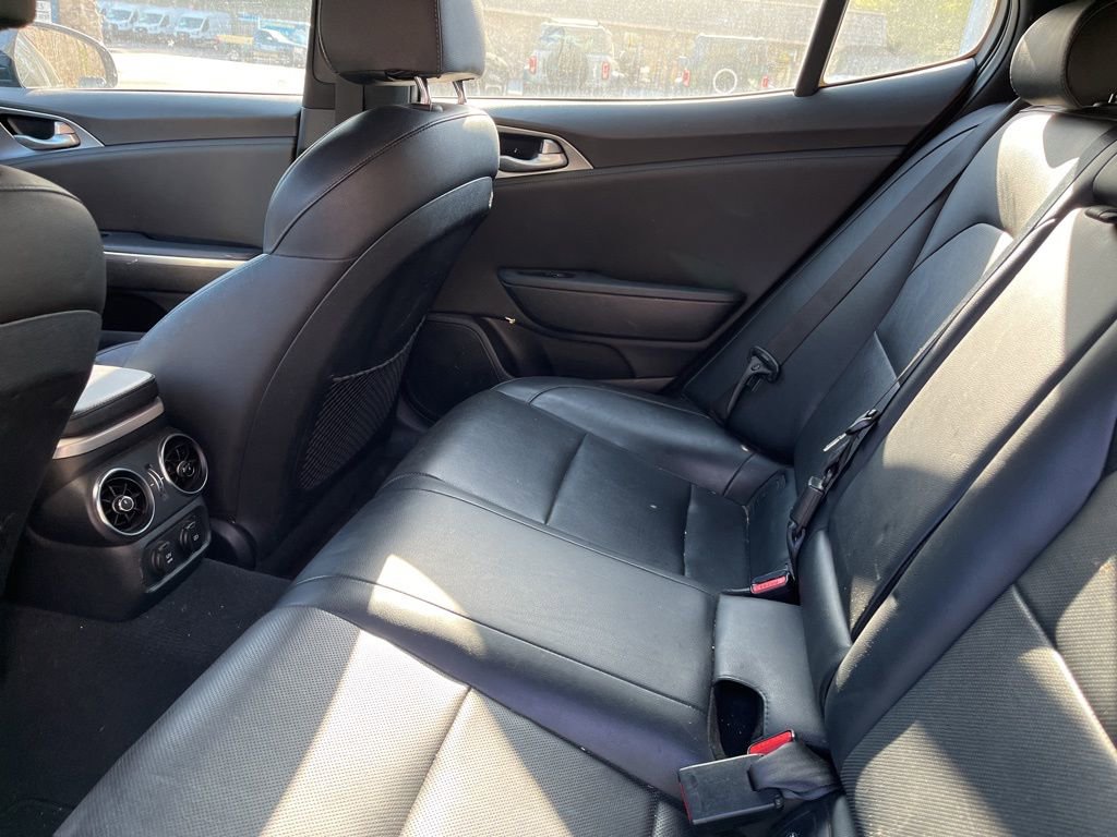 Used 2019 Kia Stinger GT image 12