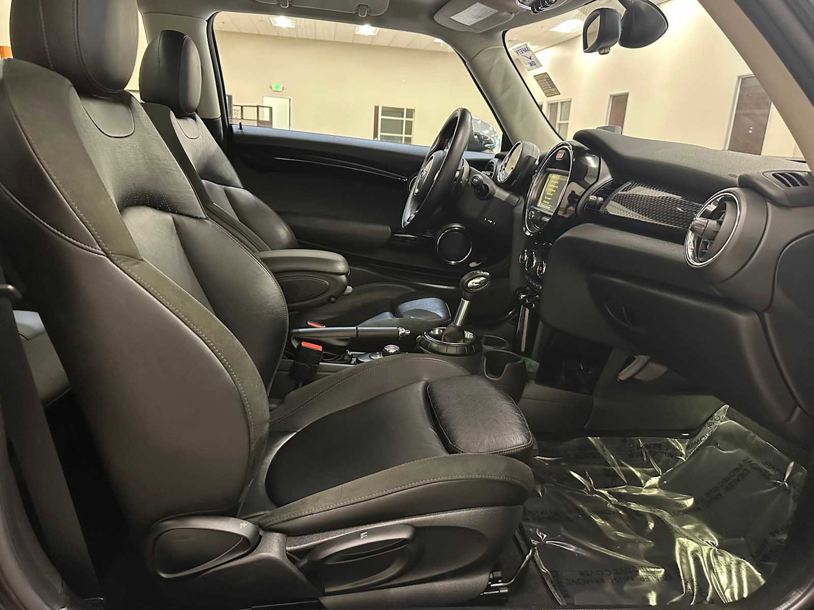 Used 2014 MINI Cooper S image 27
