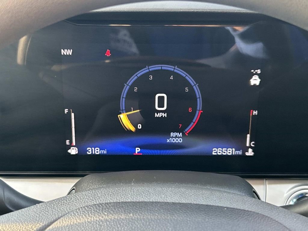 Used 2025 Chevrolet Trax LT image 27