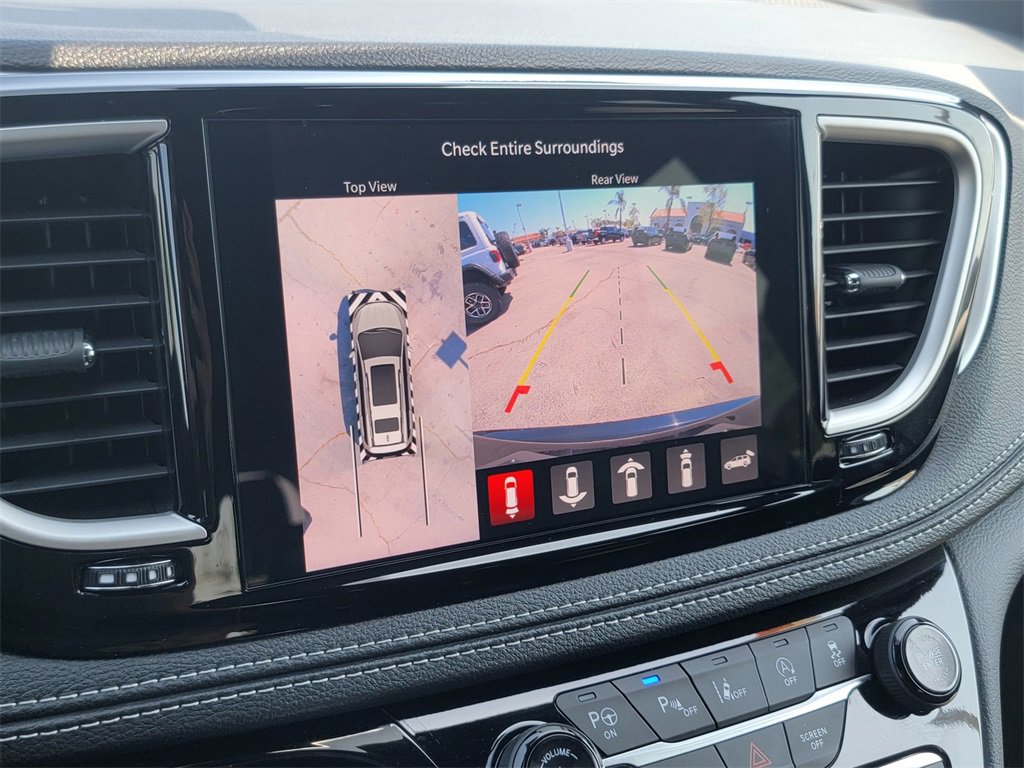 New 2024 Chrysler Pacifica Touring-L w/ S Appearance Package image 16