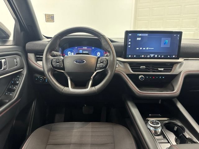Used 2025 Ford Explorer ST-Line AWD/4WD image 22