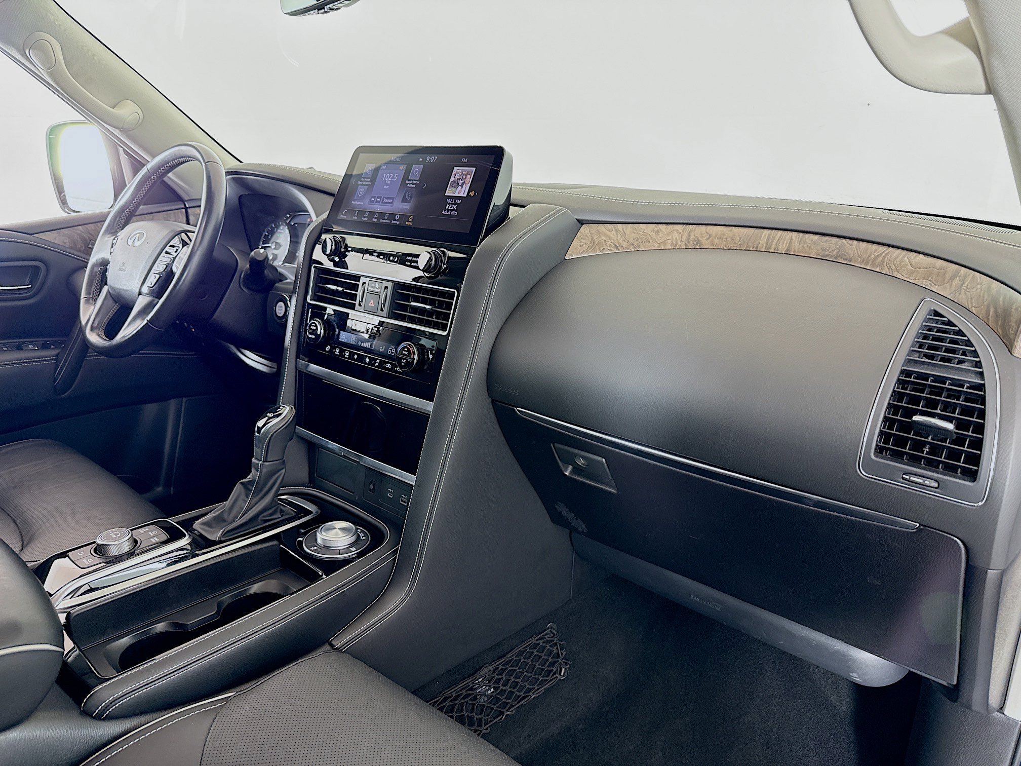 Used 2024 INFINITI QX80 Premium Select w/ Cargo Package AWD/4WD image 29