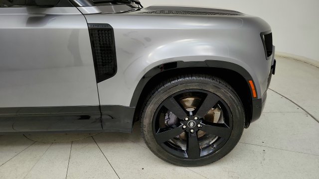 Used 2022 Land Rover Defender 110 X-Dynamic SE AWD/4WD image 21