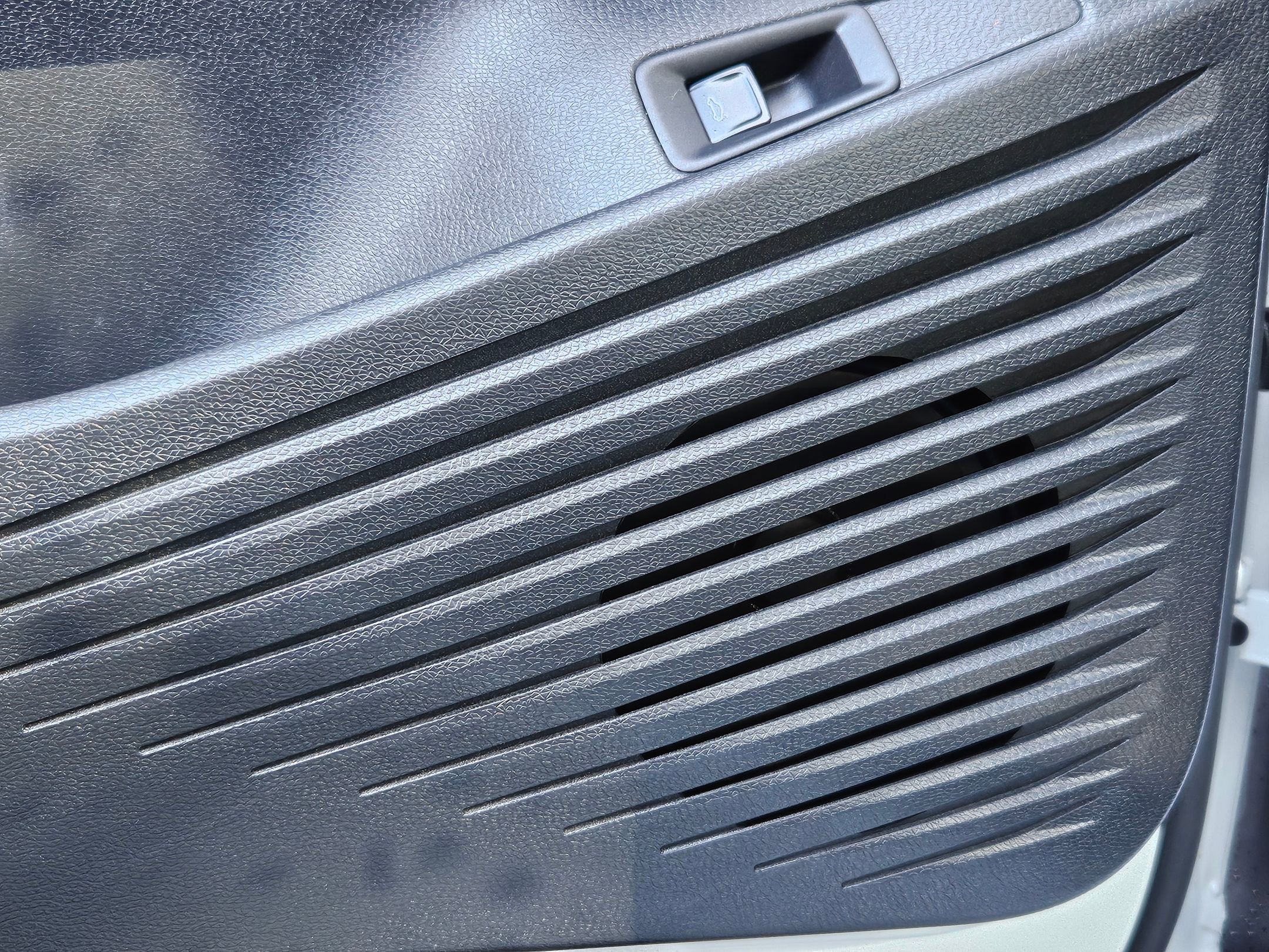 Used 2023 Volkswagen ID.4 Pro S image 11