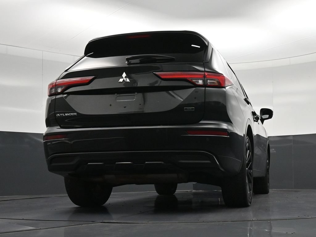 Used 2023 Mitsubishi Outlander SE FWD image 26
