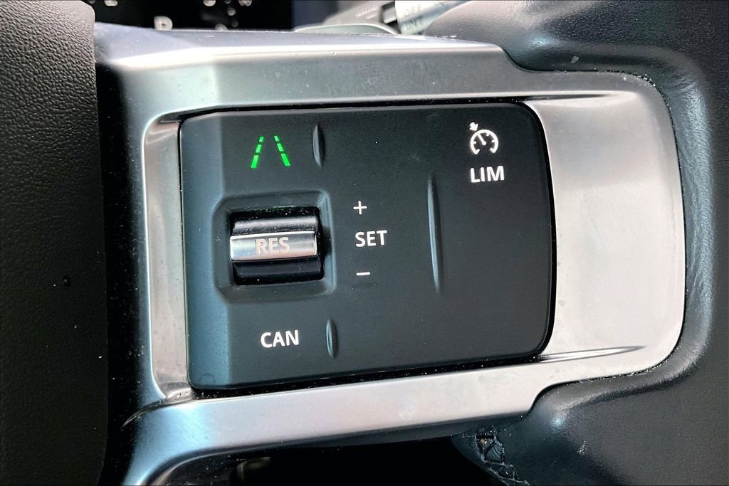 Used 2022 Land Rover Discovery S R-Dynamic image 27