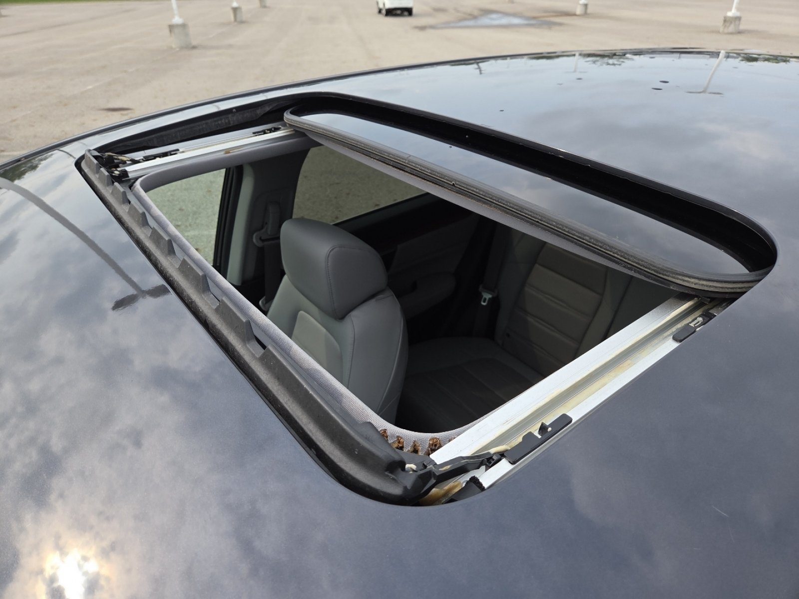 Used 2019 Honda CR-V EX-L image 3