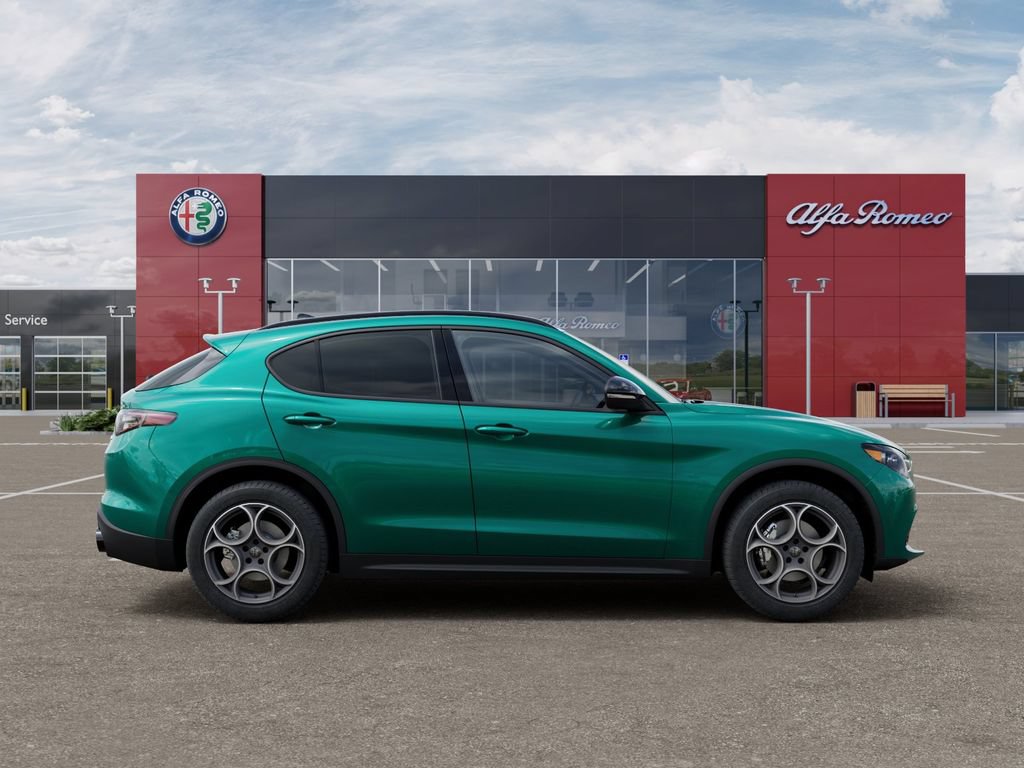 New 2025 Alfa Romeo Stelvio Sprint w/ Convenience Package AWD/4WD image 22