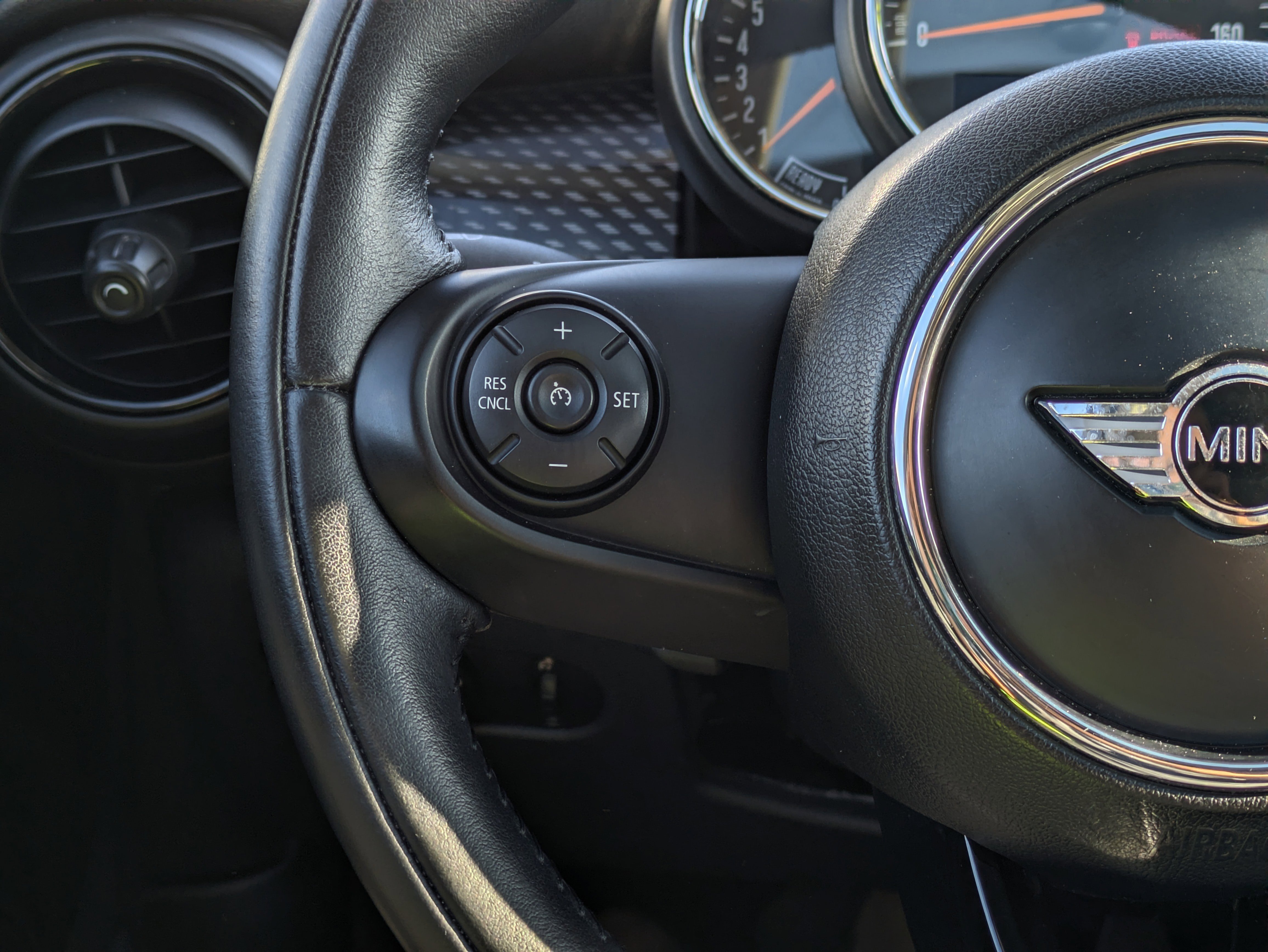 Used 2016 MINI Cooper S image 24