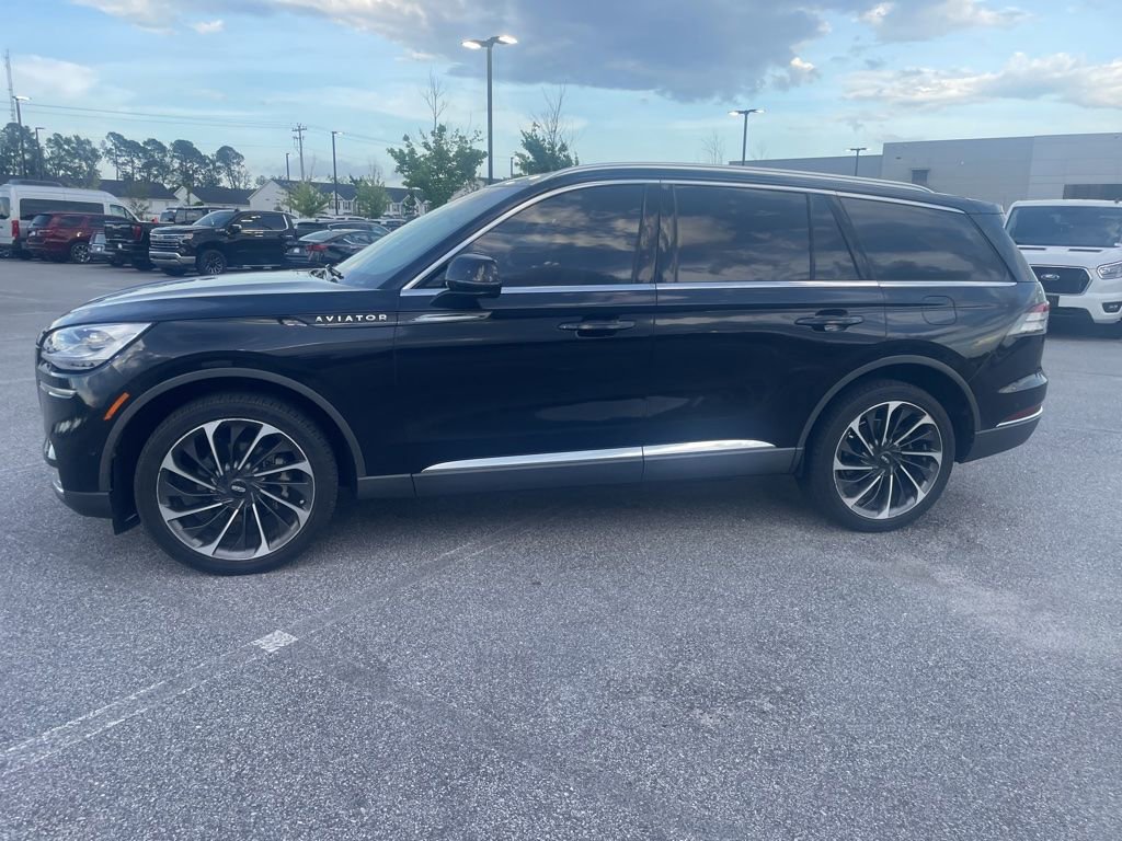Used 2020 Lincoln Aviator Reserve w/ Equipment Group 202A AWD/4WD image 3