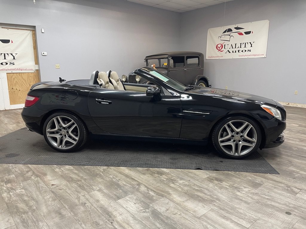 Used 2013 Mercedes-Benz SLK 250 image 6