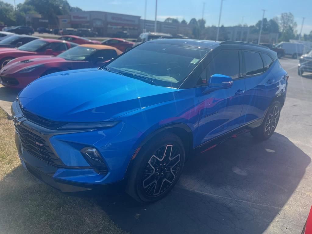 Used 2024 Chevrolet Blazer RS w/ Driver Confidence II Package image 2