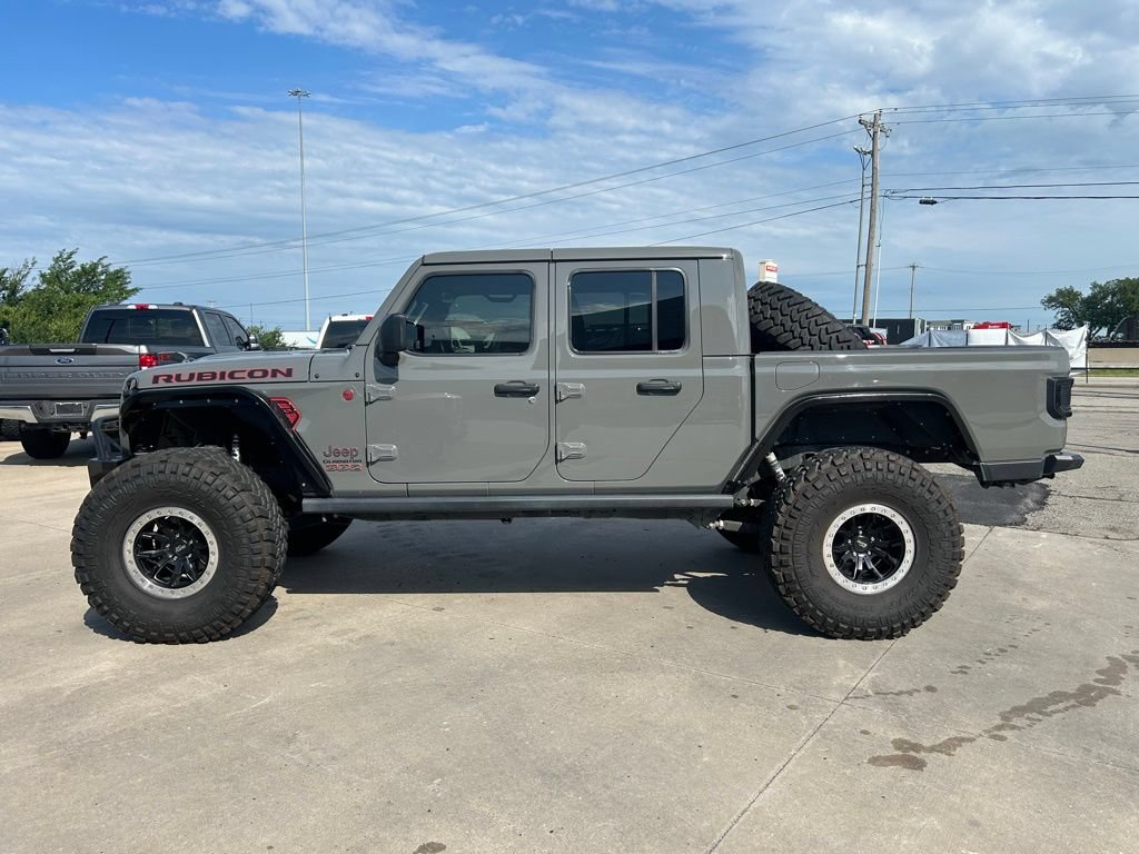 Used 2022 Jeep Gladiator Rubicon w/ Trailer Tow Package AWD/4WD image 2