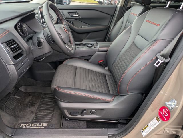Certified 2025 Nissan Rogue SV image 15