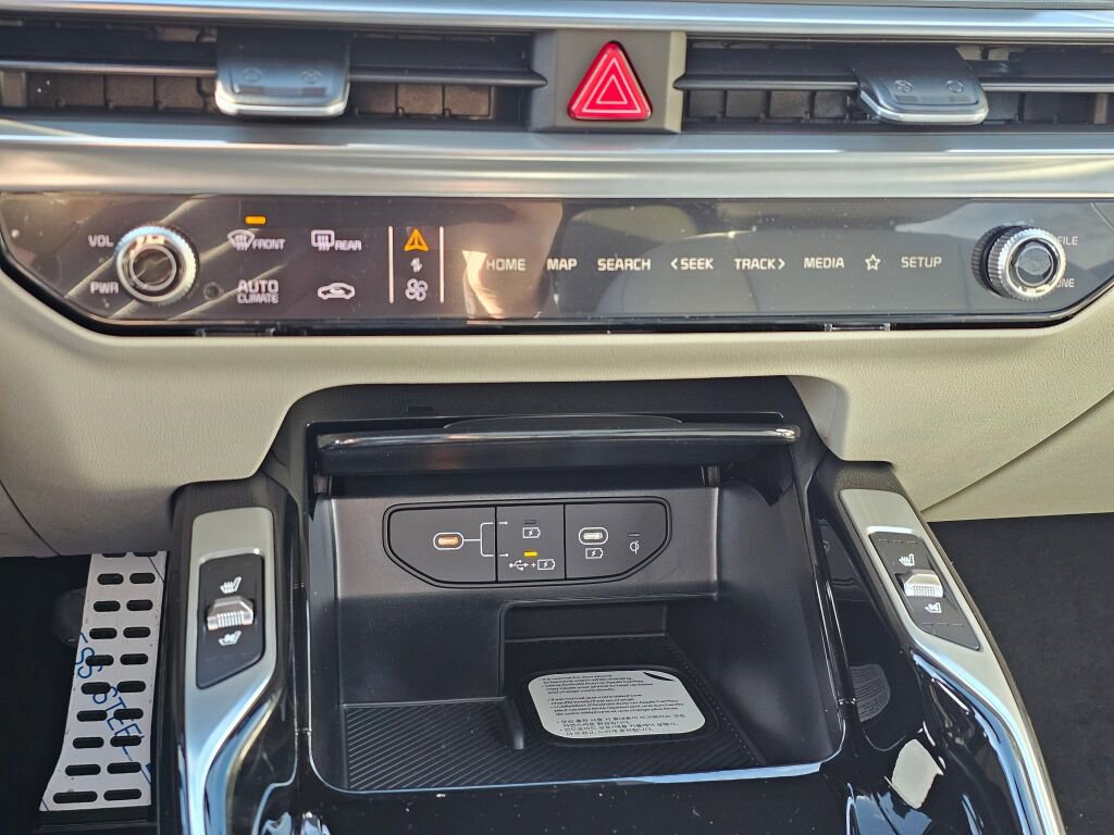 New 2026 Kia Sorento SX Prestige AWD/4WD image 16