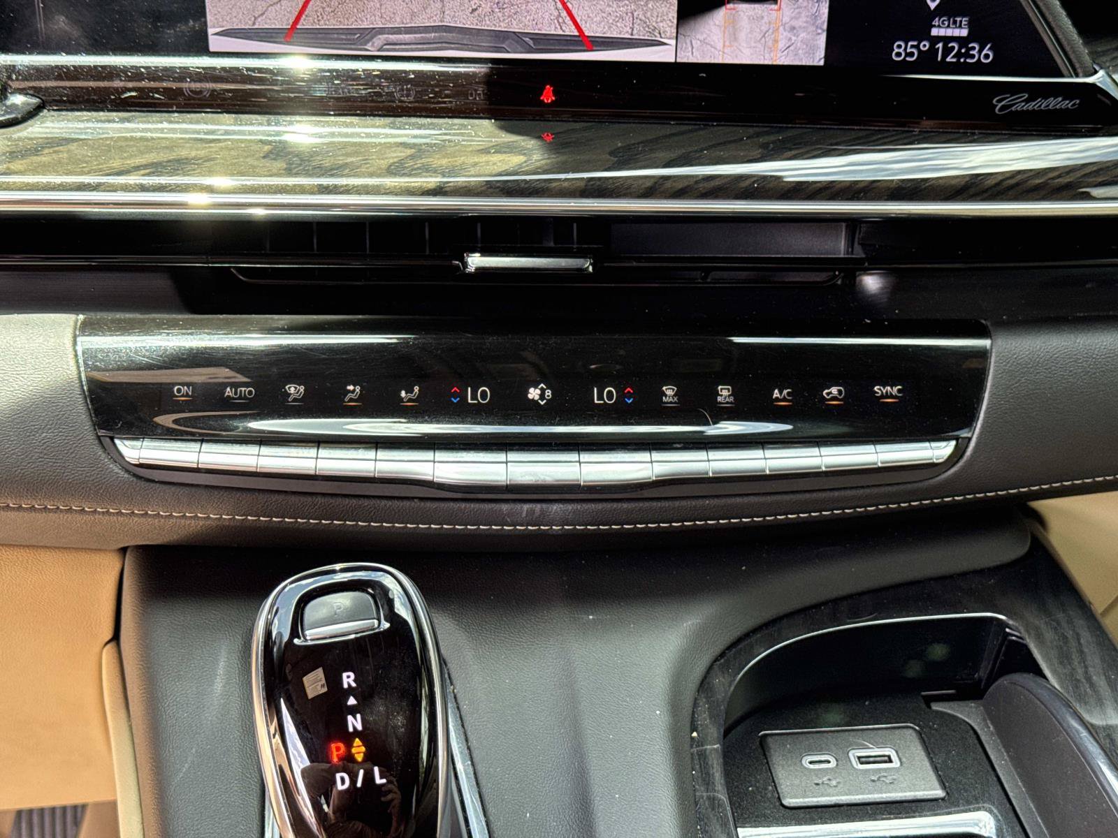 Certified 2024 Cadillac Escalade Premium Luxury w/ LPO, Floor Liner Package AWD/4WD image 22