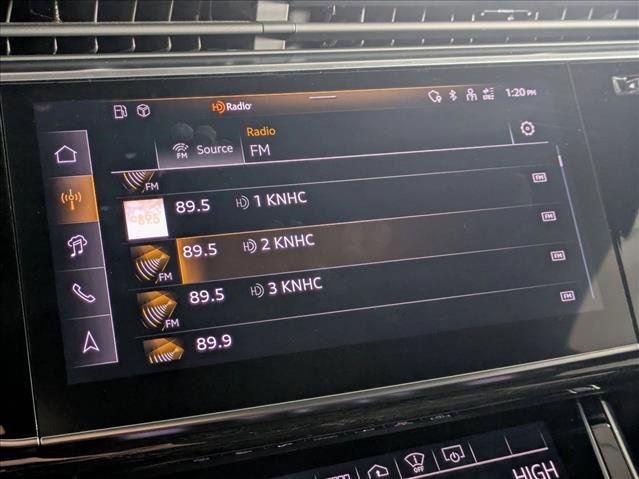 Used 2024 Audi Q8 Prestige w/ Prestige Package AWD/4WD image 13
