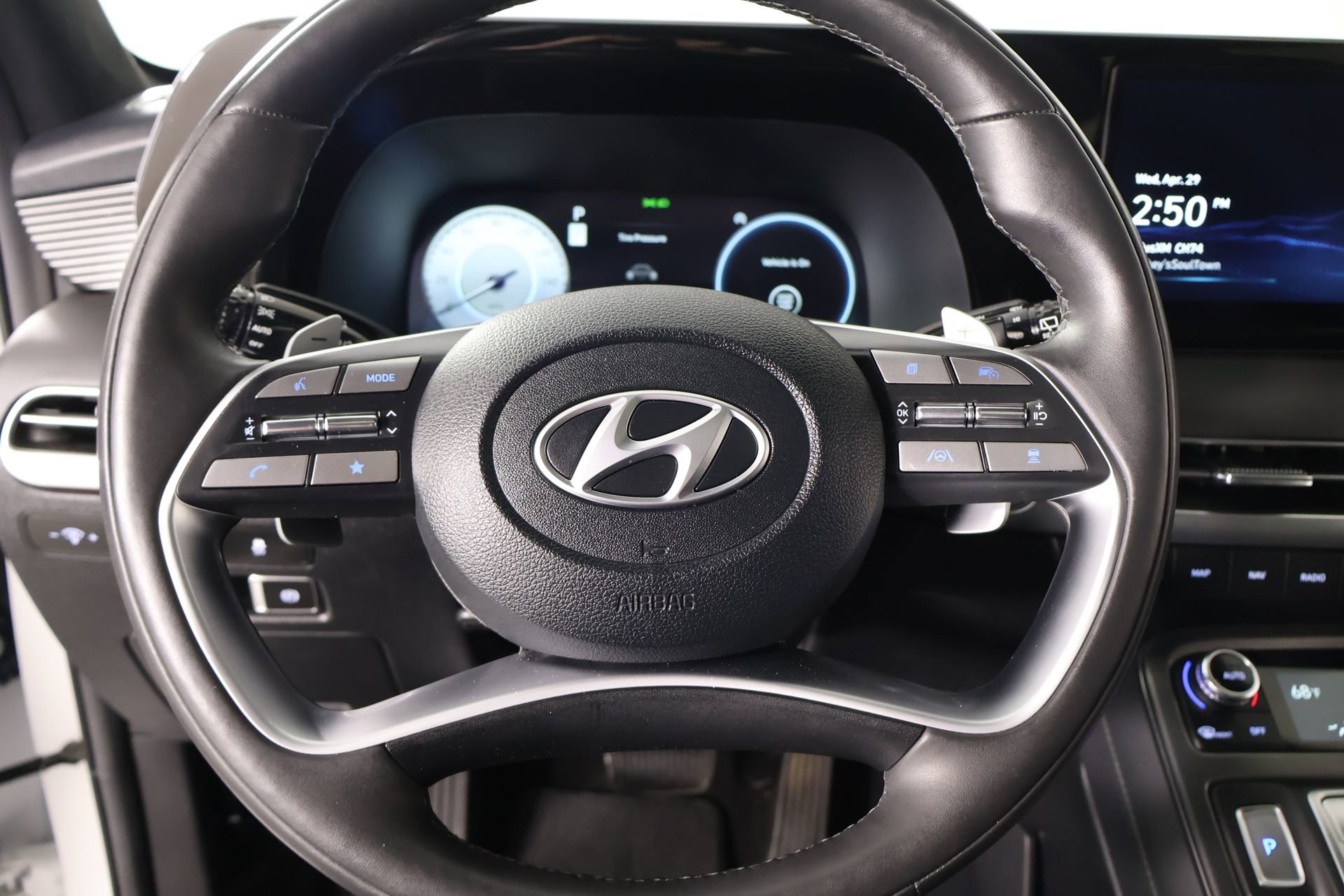 Used 2025 Hyundai Palisade Calligraphy AWD/4WD image 3