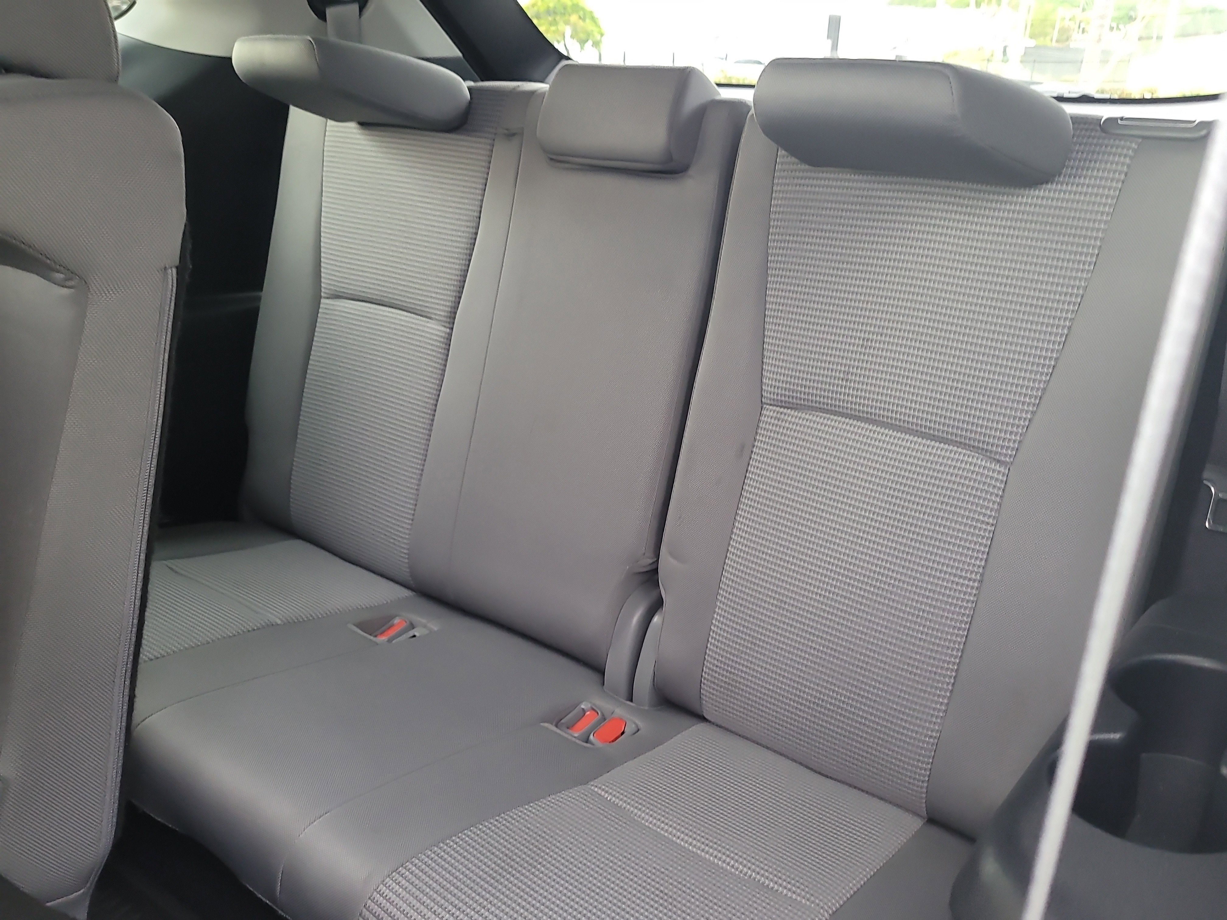 Used 2023 Toyota Highlander L FWD image 15