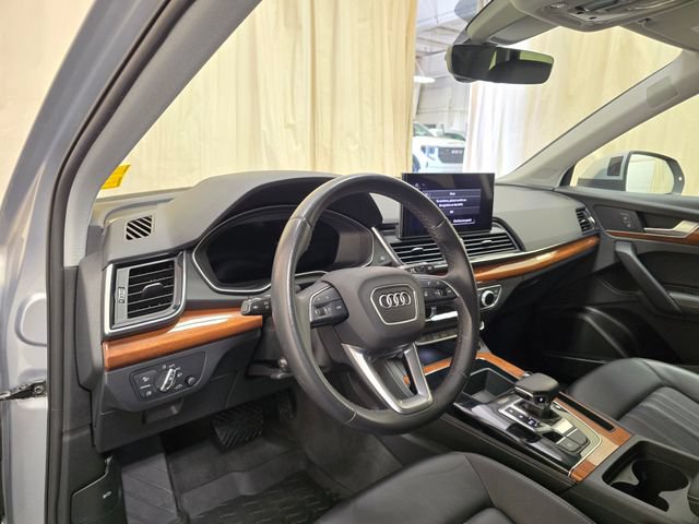 Used 2023 Audi Q5 2.0T Premium Plus w/ Premium Plus Package AWD/4WD image 16