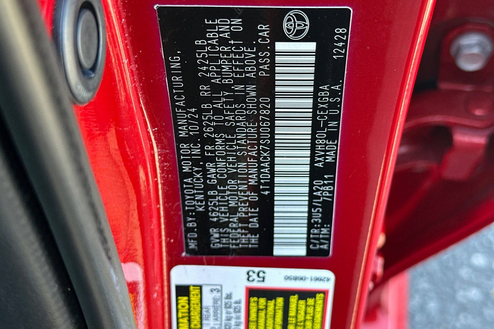 Used 2025 Toyota Camry XLE image 30