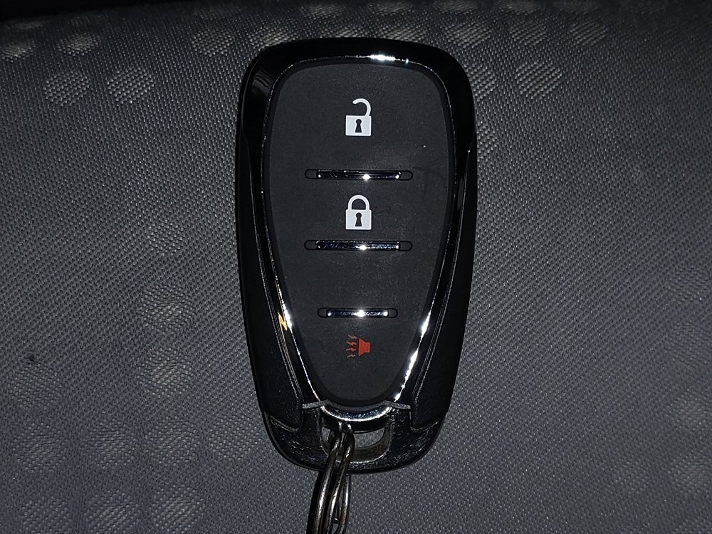 Used 2020 Chevrolet Sonic LT image 32