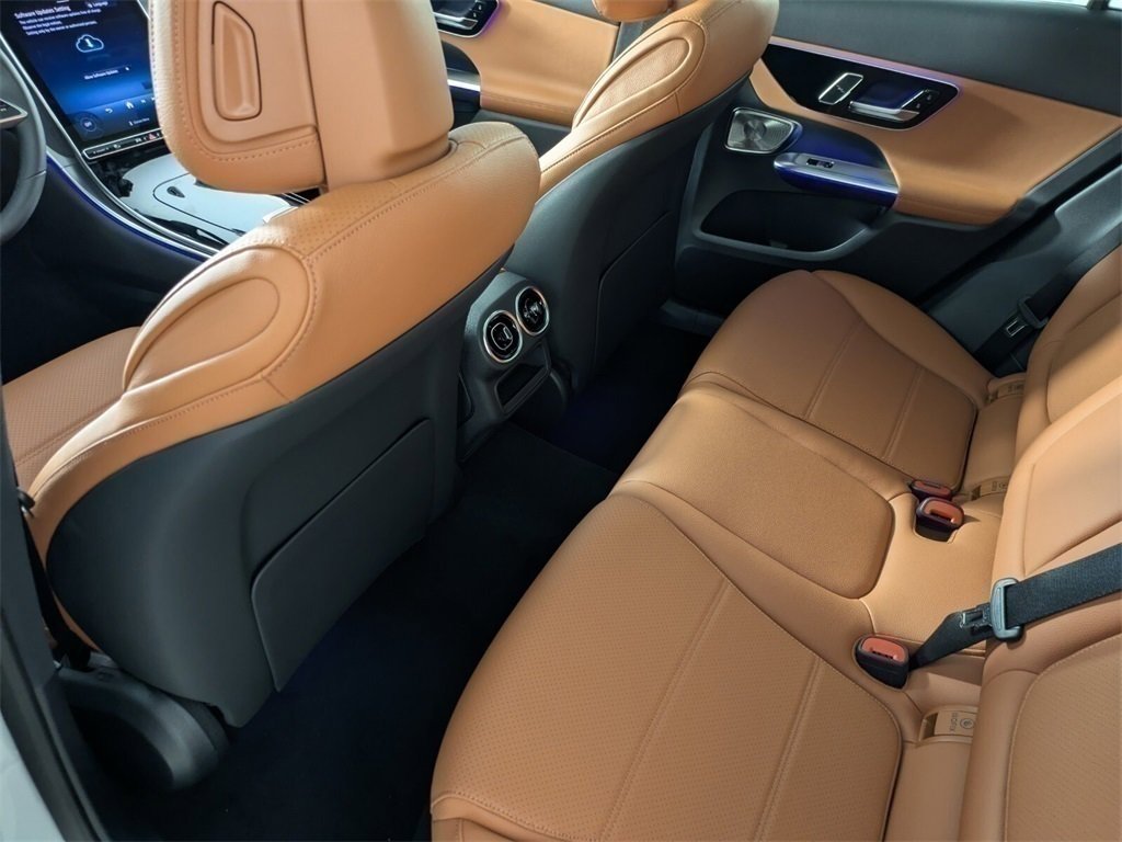 New 2026 Mercedes-Benz GLC 300 image 12