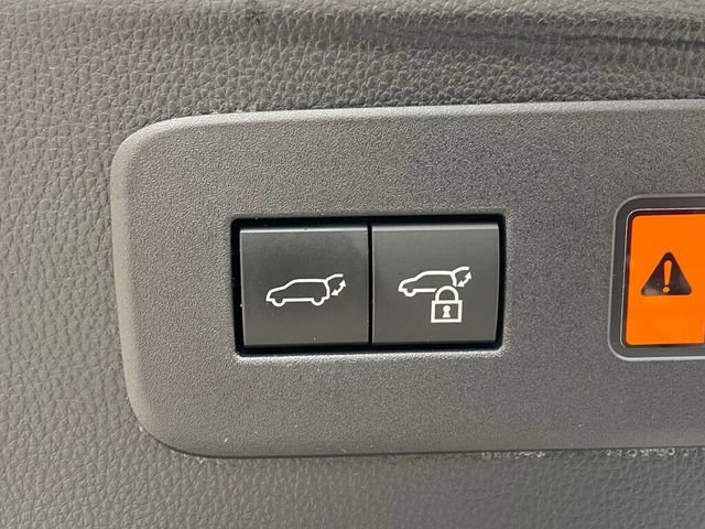 Certified 2025 Lexus GX 550 w/ Accessory Package (Z1) image 30