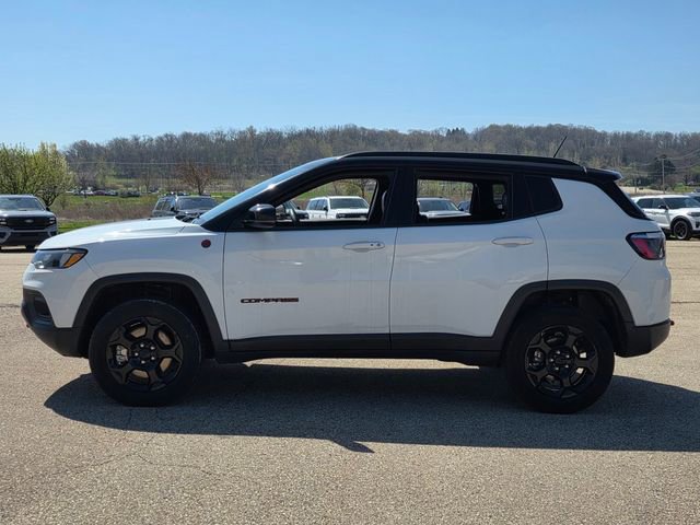 Used 2023 Jeep Compass Trailhawk AWD/4WD image 5