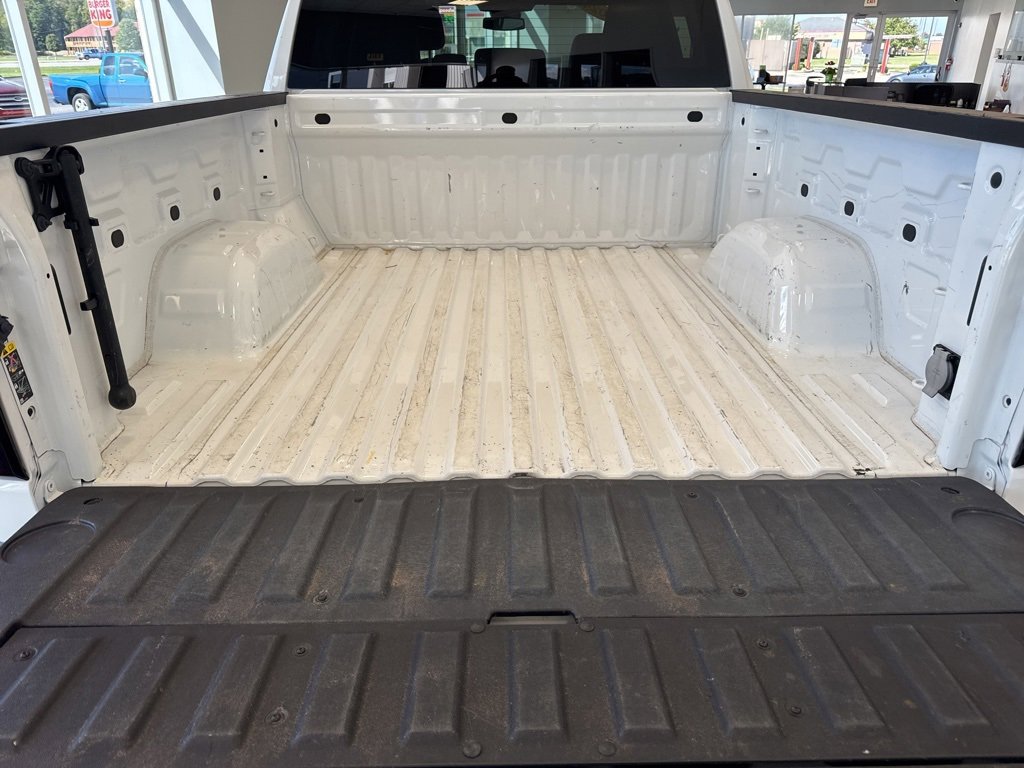 Used 2024 GMC Sierra 1500 SLT image 16