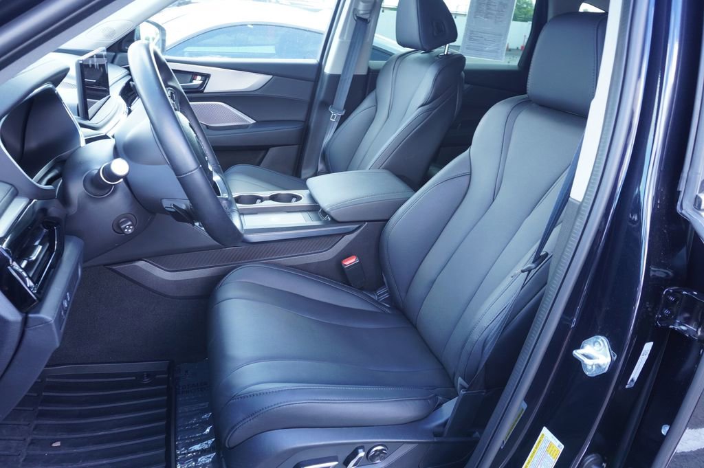 Used 2025 Acura MDX SH-AWD image 10