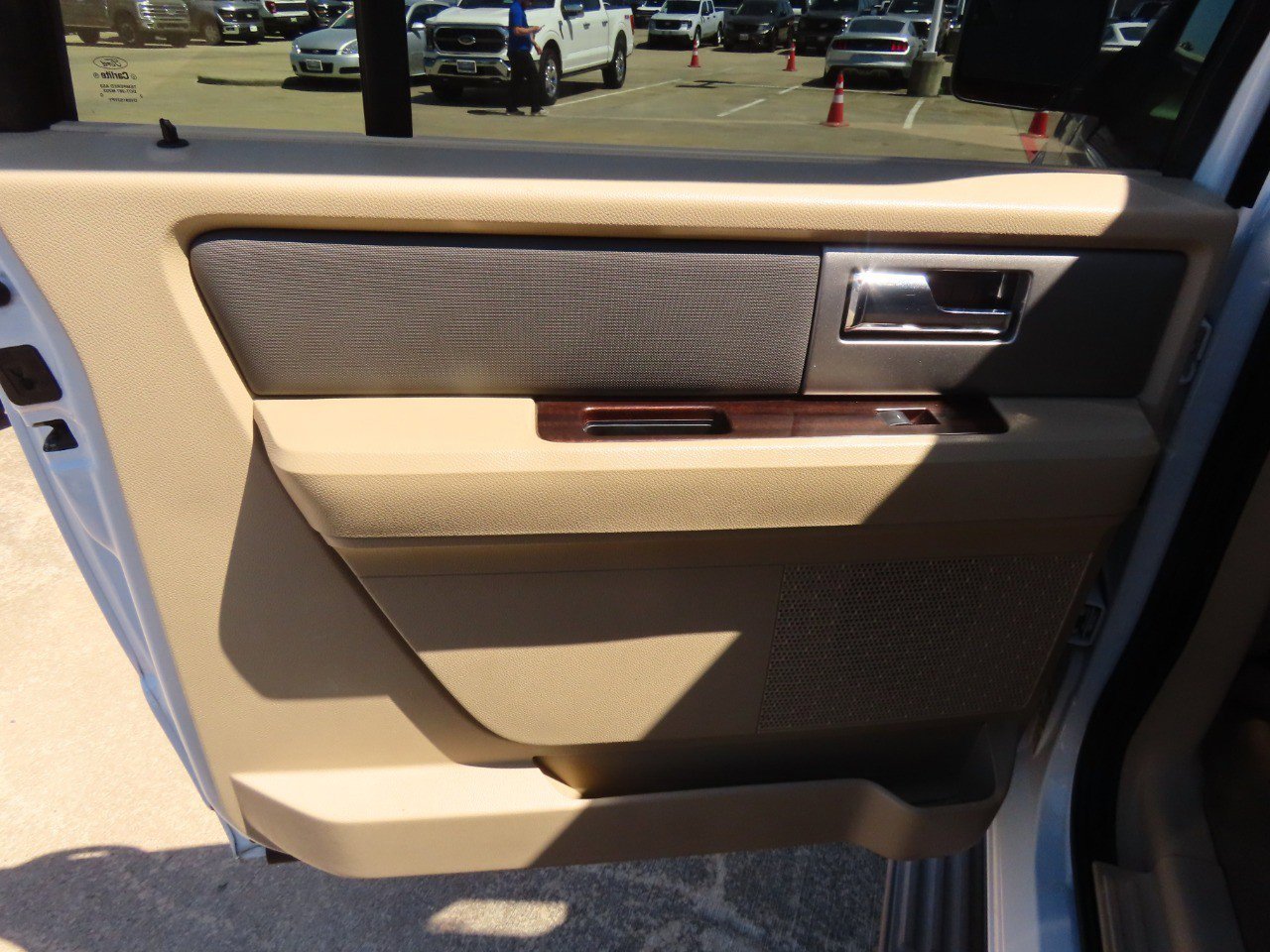 Used 2013 Ford Expedition EL XLT image 21