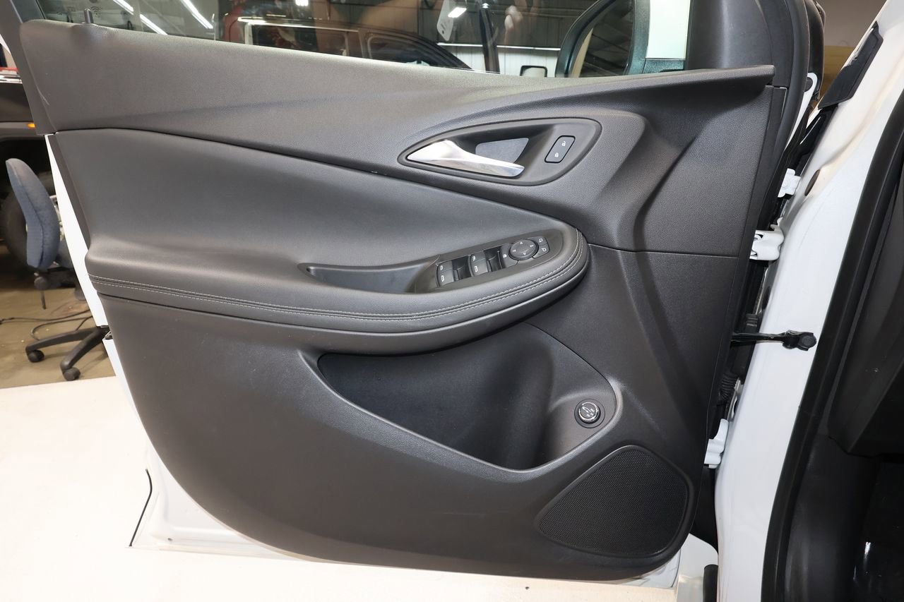 Certified 2023 Buick Encore GX Select w/ Sport Touring Package image 21
