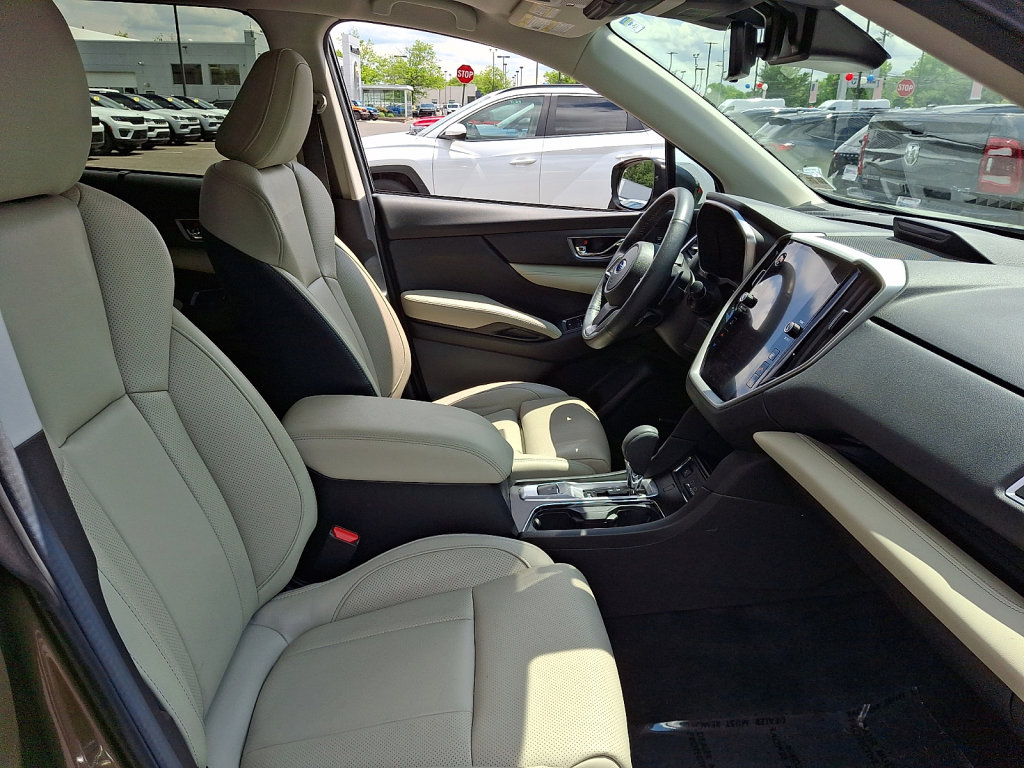 Used 2024 Subaru Ascent Limited w/ Technology Package AWD/4WD image 12