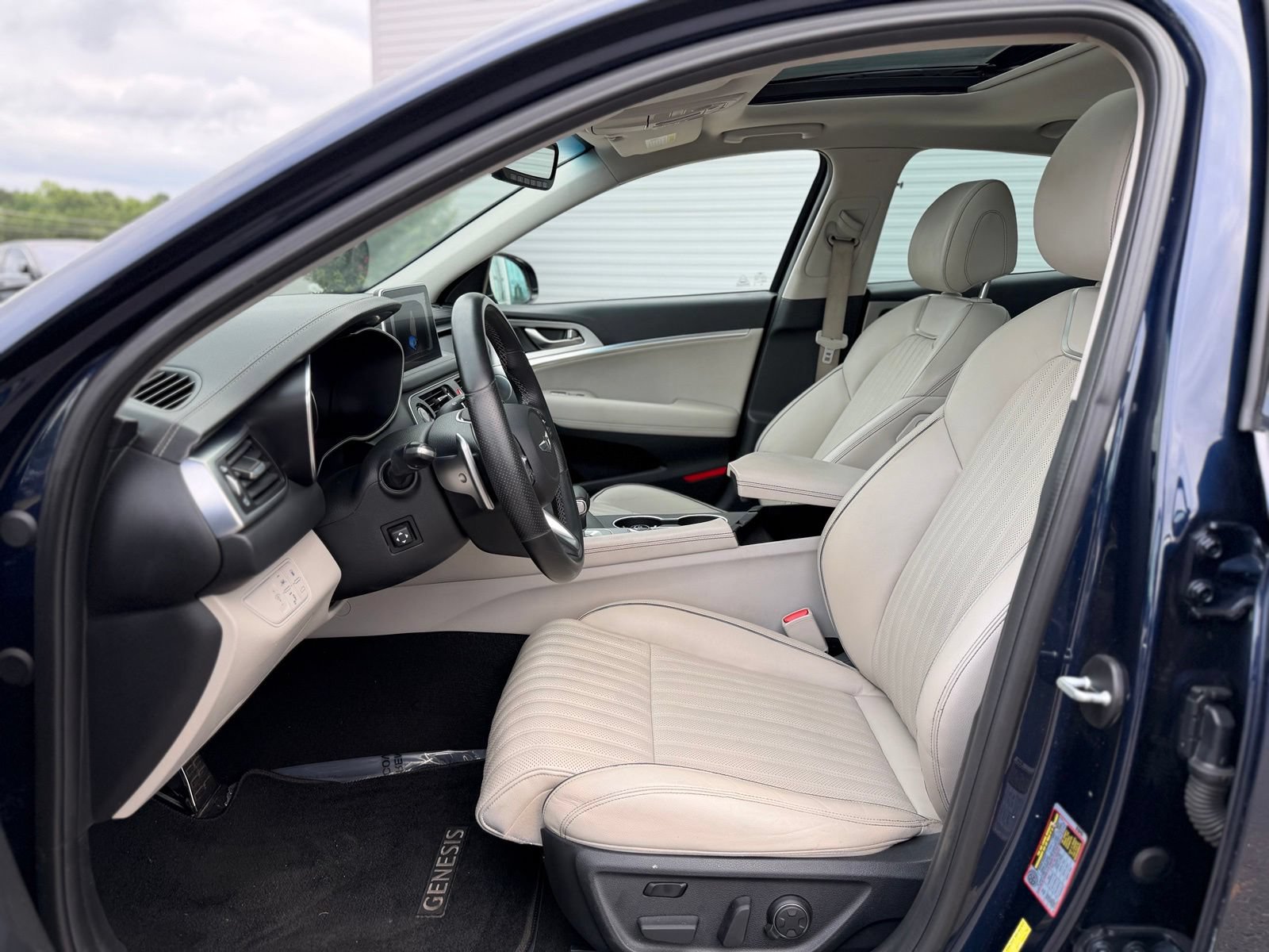 Used 2019 Genesis G70 3.3T Advanced w/ Elite Package RWD image 20