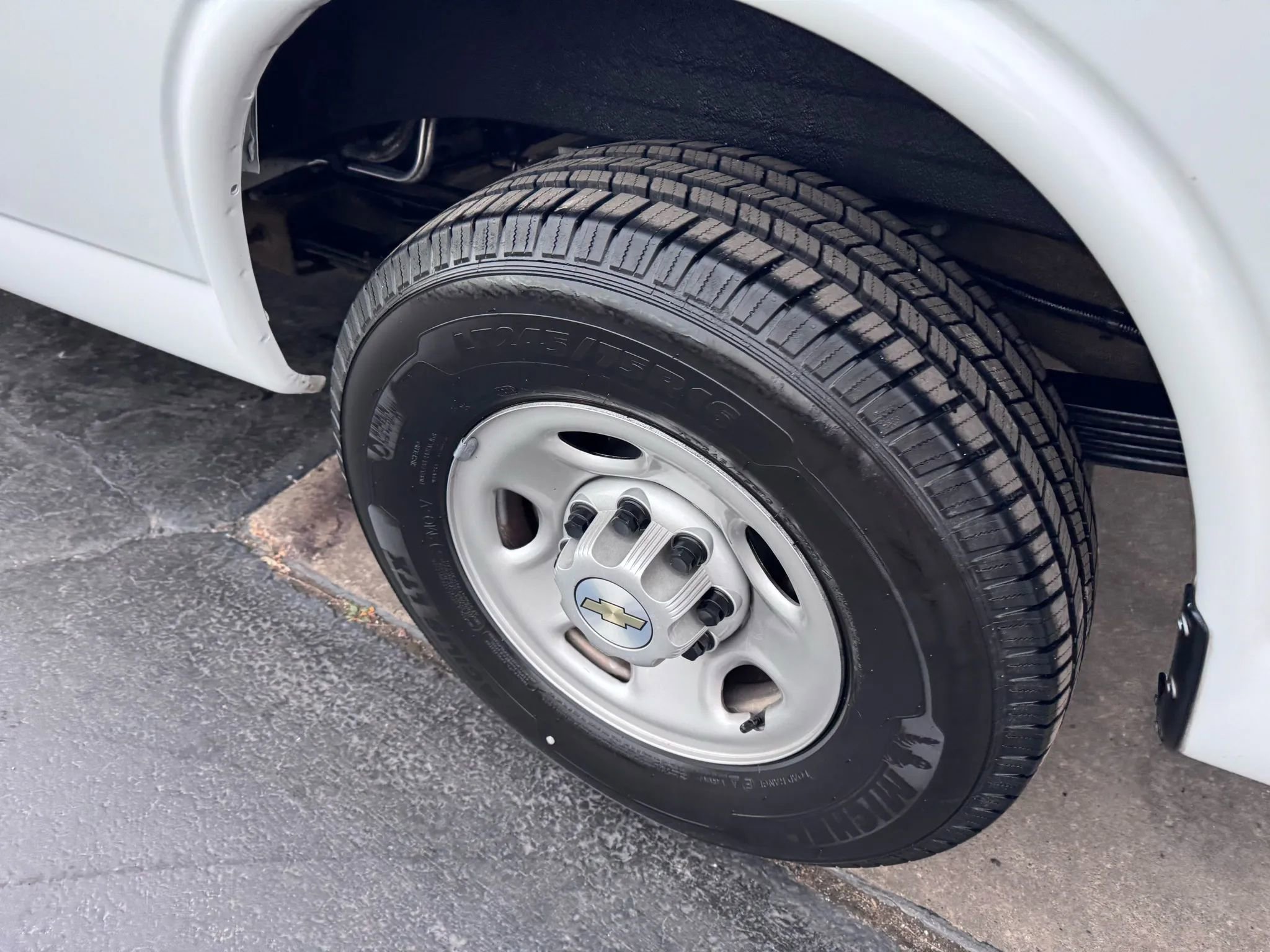 Used 2022 Chevrolet Express 3500 LS RWD image 29