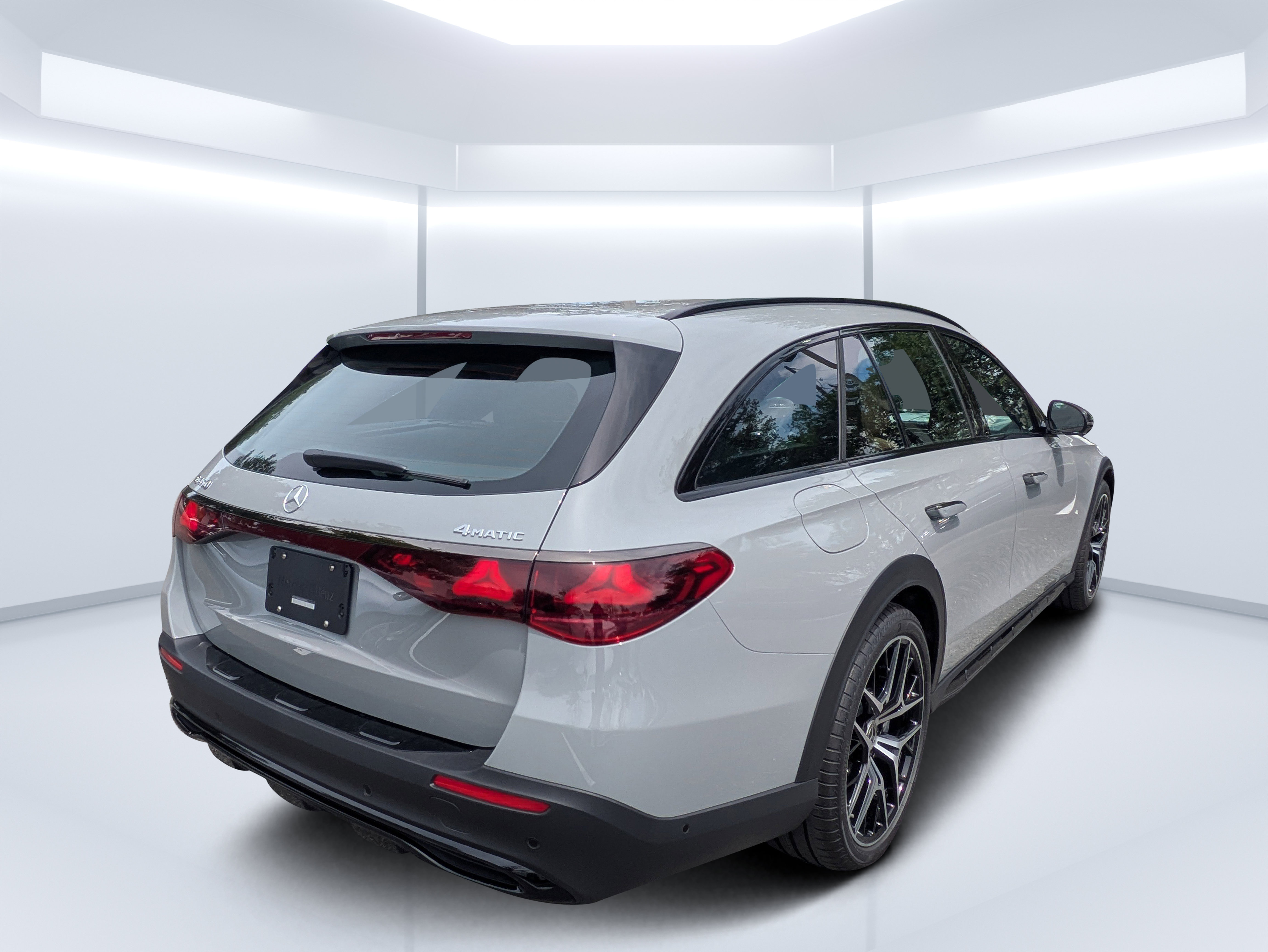 New 2027 Mercedes-Benz E 450 4MATIC All-Terrain Wagon image 3