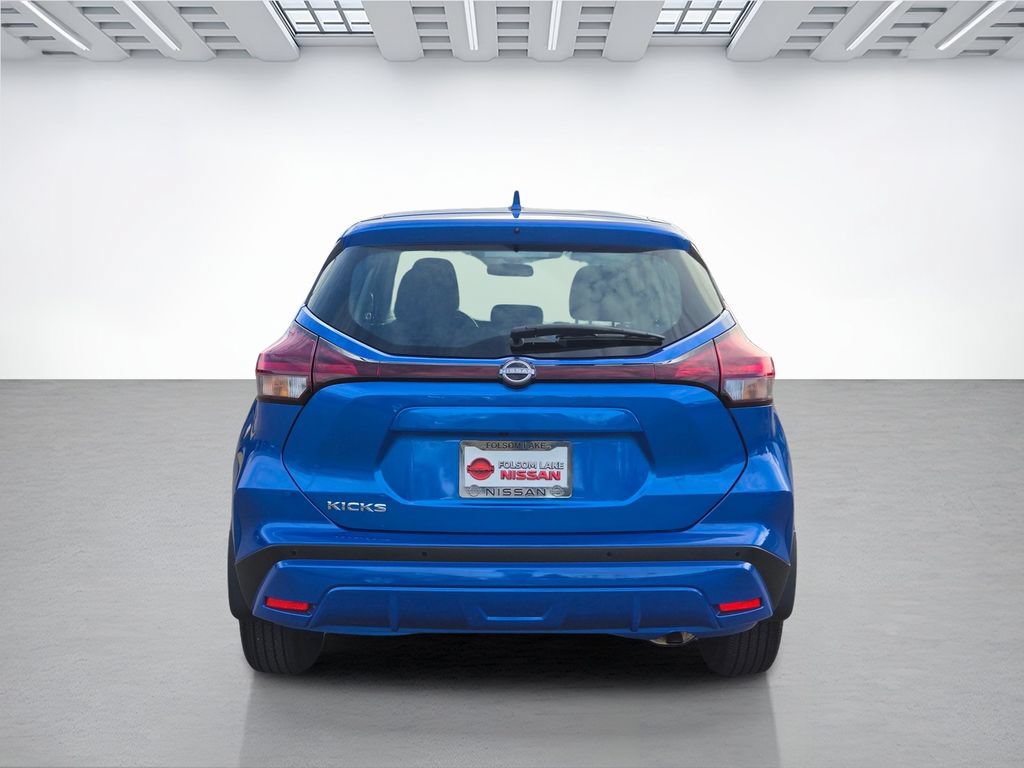 Used 2025 Nissan Kicks Play S FWD image 5