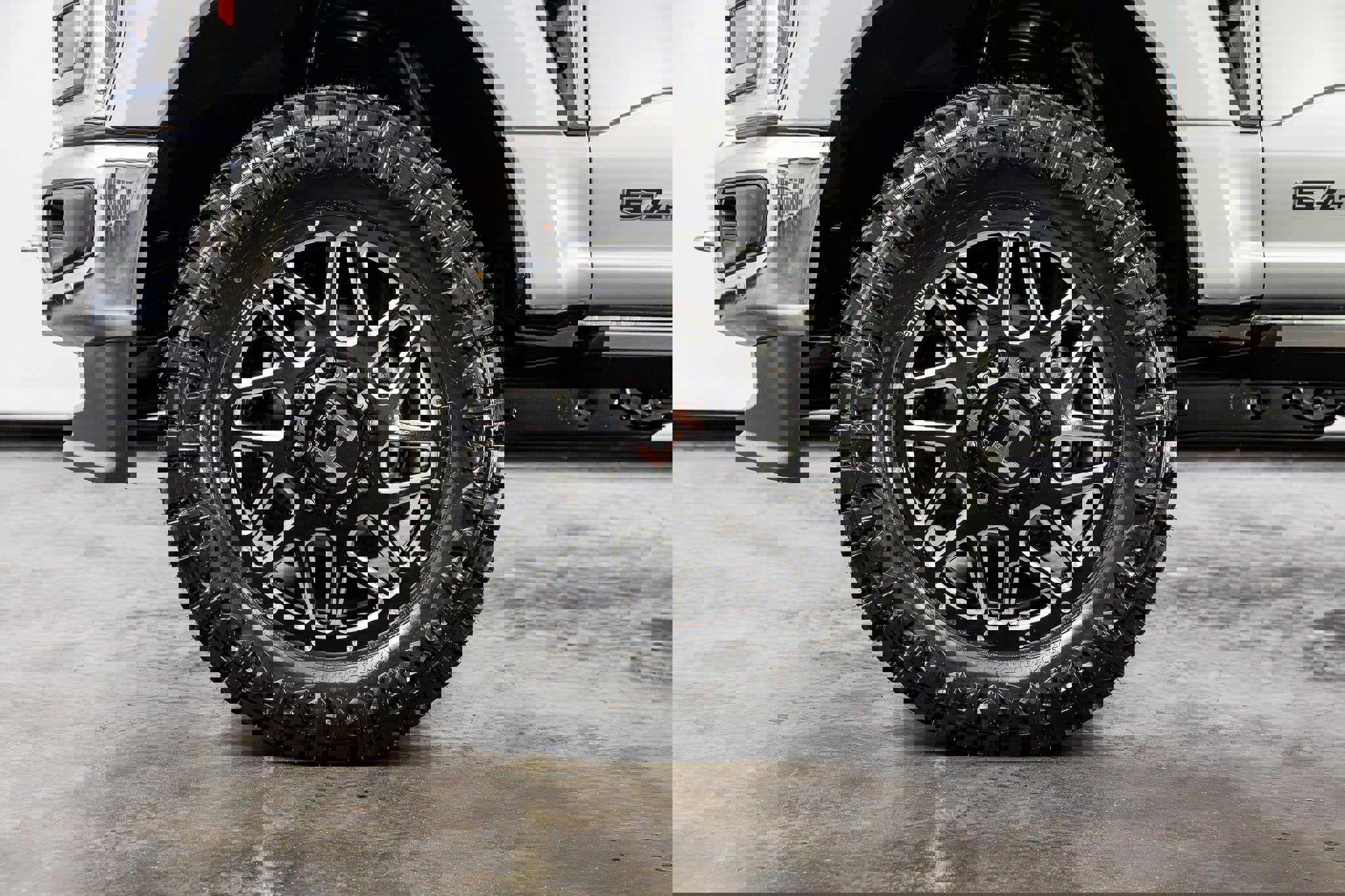 Used 2023 Ford F350 Lariat w/ Lariat Ultimate Package image 11